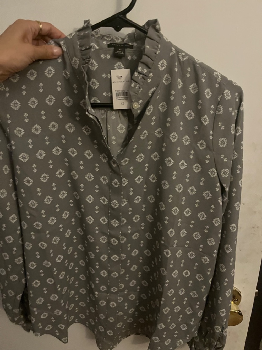 Ann Taylor Gray Blouse with White Geometric Print and Ruffle Collar and sleeves